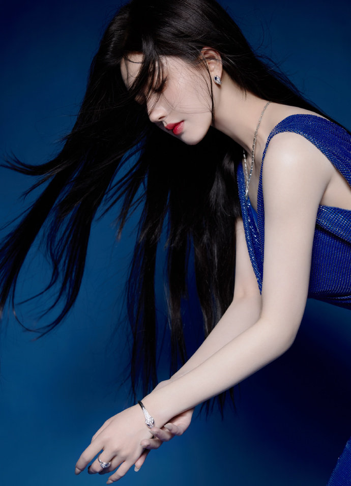 国产品自偷自偷第一页